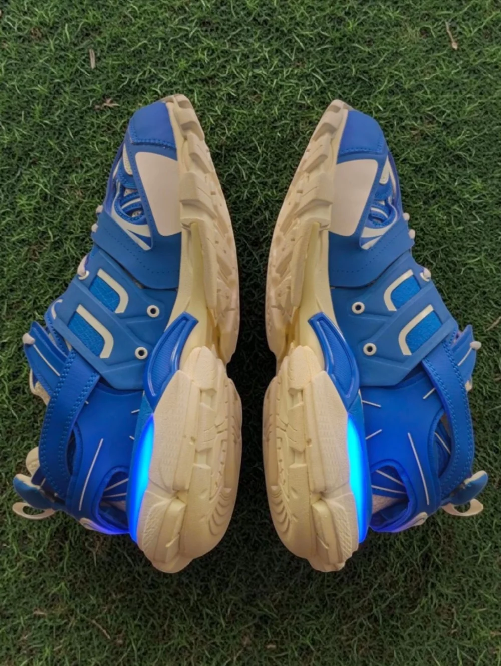 Balenciaga Track LED Blue Size M7/W10 New No Box